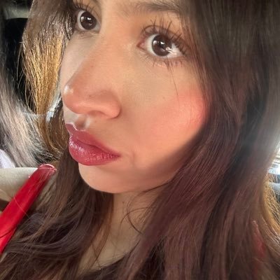 reginaluna_'s profile picture. 