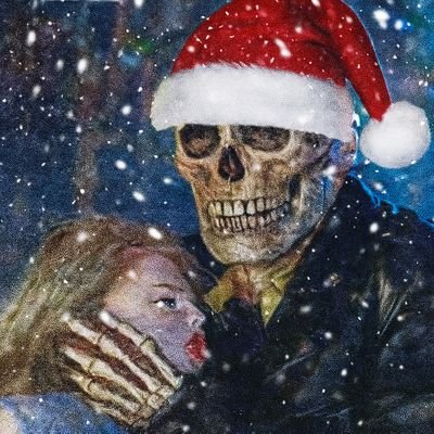 HowlingBones7's profile picture. Boneyard/freak