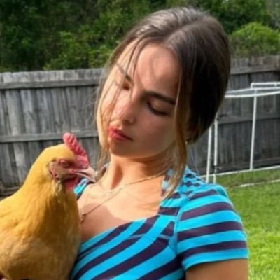 marenyearrly's profile picture. من أجلك أدمر السماء ومن أجلك أهدم الجحيم