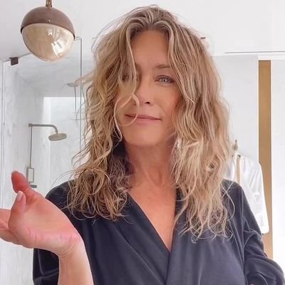 Jen72696J's profile picture. I’m Jennifer Aniston, here to know more about my fans. Here is my Telegram link.”

https://t.co/O8aLXRiSHR