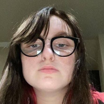 Suelinsdale's profile picture. Let get some deal done guys🥰