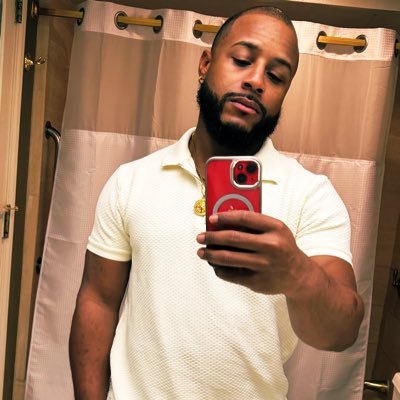 hi_im_bryant's profile picture. welcome, please take your shoes off at the door