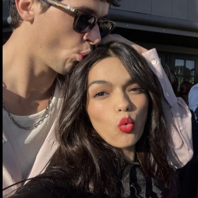 elenaslois's profile picture. that one girl who doesn't play about lois lane