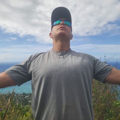 TNY_oldschool's profile picture. Nerd wrapped in artistry shrouded by science. 
Renaissance Man