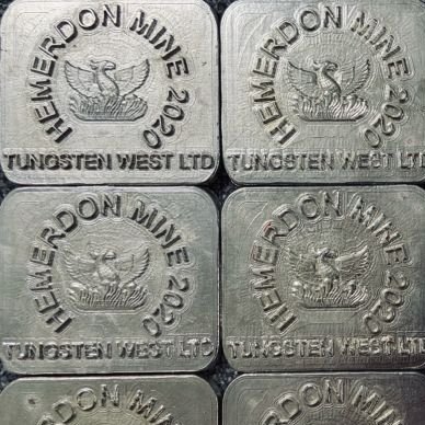 METhompson722's profile picture. Metals and mining entrepreneur. Former hedge fund manager. Trading and investment, qualified bulldozer driver. Tin guru.