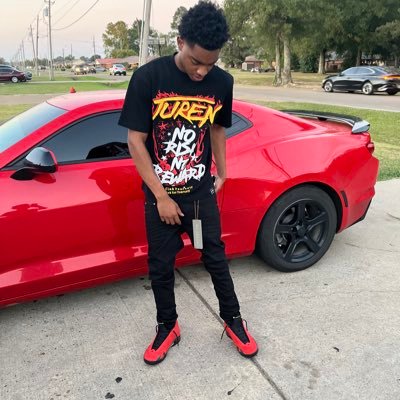 foogangfoo's profile picture. tryna catch a duck.