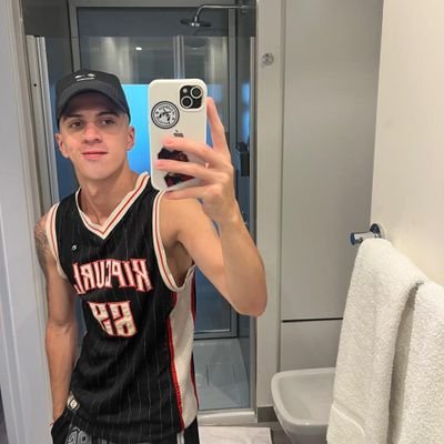 pizzanii's profile picture. San Lorenzo de Almagro.
@_pizzanitricolorr