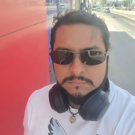 Jorge_SanabriaG's profile picture. Un p3ndejo más en internet que se acordó de su contraseña de Twitter 👌