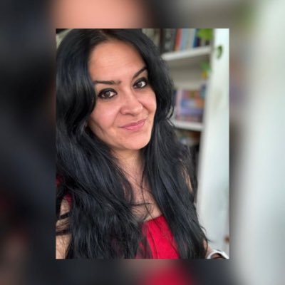 ezifah78's profile picture. 𝓀𝒾𝓂𝓈𝑒𝓃𝒾𝓃 𝒽𝒾𝓀â𝓎𝑒𝓈𝒾𝓃𝑒 𝑔ü𝓁𝓂𝑒 - 𝓎𝑜𝓁 𝓊𝓏𝓊𝓃! 𝒹𝒶𝒽𝒶 𝓈𝑒𝓃𝒾𝓃𝓀𝒾 𝒹𝑒 𝒷𝒾𝓉𝓂𝑒𝒹𝒾 🖤