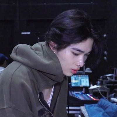 hyjnnyz's profile picture. Lugar meio depre de uma staygene🐧