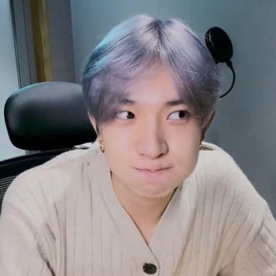 deungiepeyborit's profile picture. fan account / ot7