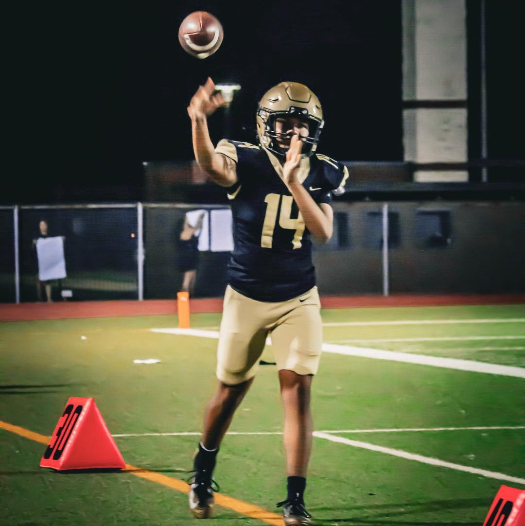 KymaniB2028's profile picture. Quarterback
2028
IHS