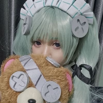 kindaqina's profile picture. • cosplay • fluffball • algorithm victim
•                                                                 
ig: https://t.co/I1phbsq2fq