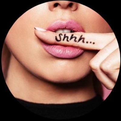 MiaVeiga2's profile picture. Padrão, liberal clássica - NOT WOKE