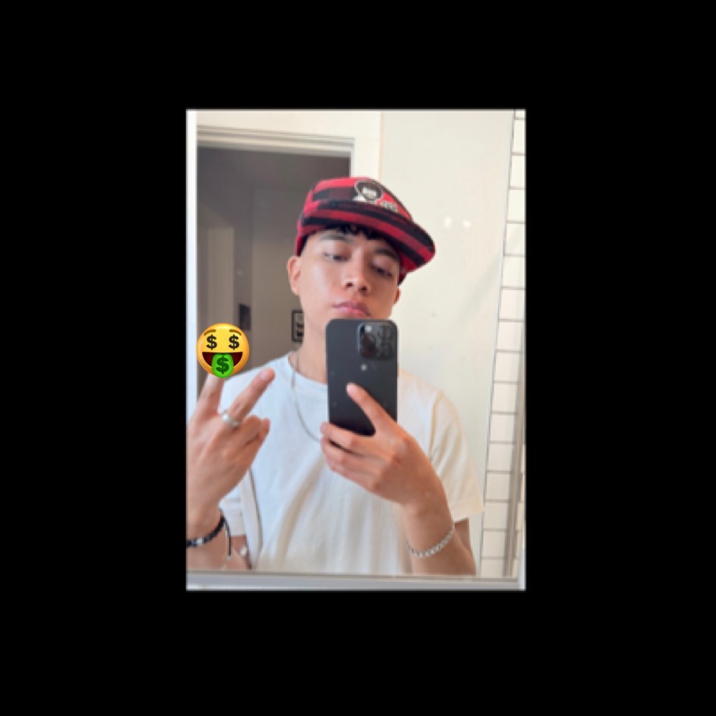 gon51295901G32's profile picture. 