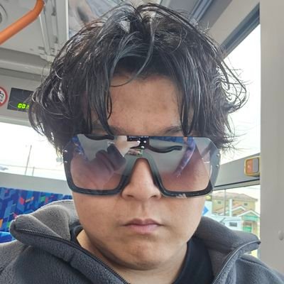 showland_h8's profile picture. 俺か俺以外か