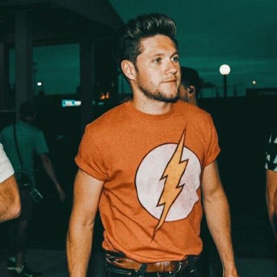 simplyhoran's profile picture. a mess of a dreamer