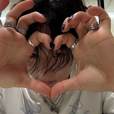 maree_cait's profile picture. ˚୨୧⋆｡˚ 00’ ∼ Multi .⋆◞♡