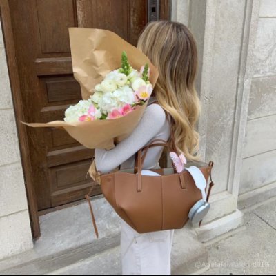 2lingzhi__'s profile picture. 🇺🇸I stand for the flag and live for freedom.🇺🇸