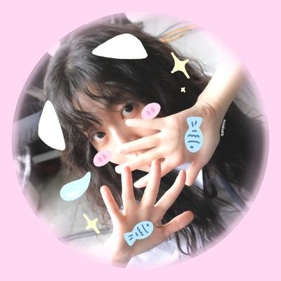 ikanngeprek's profile picture. hidup untuk rosblok, kdrama, kband, maem dan tidur. jadi nelayan fish it 24/7 adalah passion ku