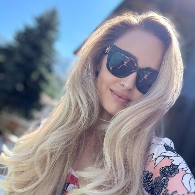 RanaRD5's profile picture. currently live in the United States. 🌎
I love a free and easy life; I'm fascinated by good food, travel, and all things beaut