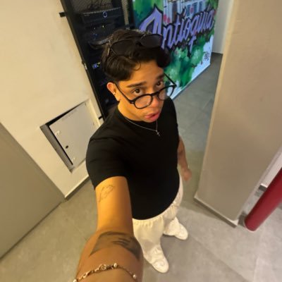 pablo_mendozav's profile picture. oh who is you