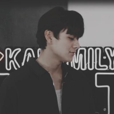 rowie21iye's profile picture. River Joseph | retRIVERs🐾 | AzVer