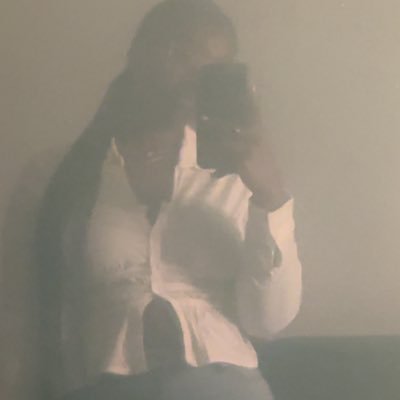 SUSIEvsTEE's profile picture. legal studies major.