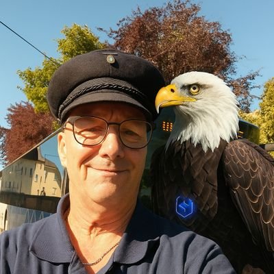 GoetzF611's profile picture. 🖤🖤❤️❤️💛💛#nurzwei ✌🏻
💙💙 

spendiere KEINE BEZAHLKARTEN