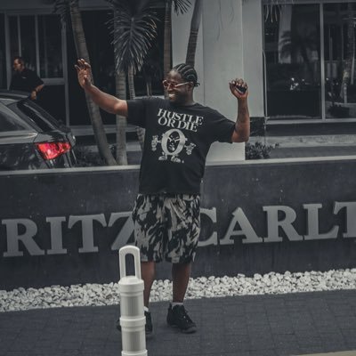 BlowinYaBackOut's profile picture. i edit pics..hmu if you need some pics edited or in need of a photographer or videographer follow me on ig @BlessDaShooter 🦍🦍 #GG 9/24 libra gang ♎️⚖️