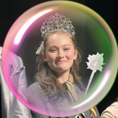 wandaslola's profile picture. @agentsfandom | probably writing about a teen drama