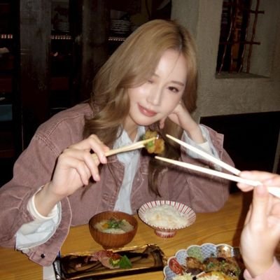 blankspacesxx's profile picture. multi | 7997 KaoJaneJaneKao | take what resonates, leave what doesn't ✨️