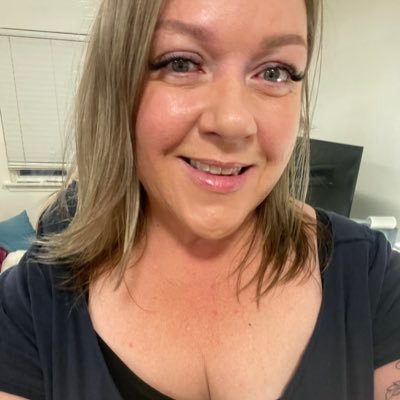 RaeSunshine25's profile picture. 🇨🇦 🕊️🌎 🌊 🤌