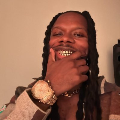 LASabree's profile picture. Left for dead but I’m playing possum | IG: @lasabree