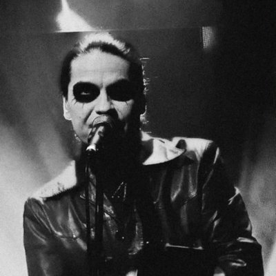 ovuncdan's profile picture. Kana Kana'nın kendisi. İlk albüm Ölüler Hariç yayında. https://t.co/WlqBE0PX8u