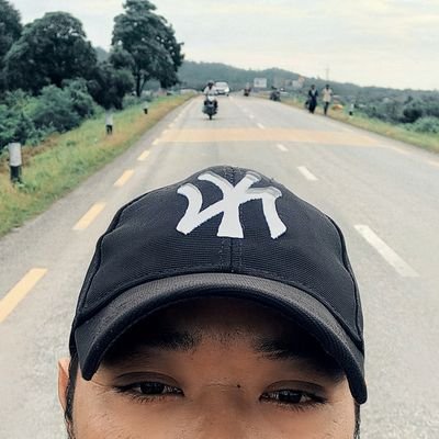 stoopid_lizard's profile picture. -nothing special...🙃 (गँजेडी), (Mechanic 🔧)