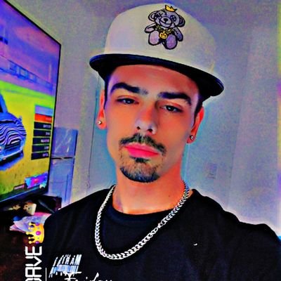 CLeaflogic's profile picture. 