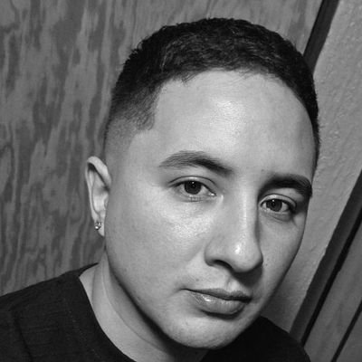 ivannavarrete25's profile picture. Nunca te des el lujo de ser olvidado. Nunca permitas que nadie te defina. Nunca seas nada menos de lo que eres. Sé inolvidable. Sé indefinible.