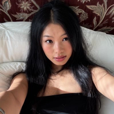 justaminali's profile picture. more of me here 💗