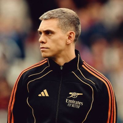 AbyazQ08's profile picture. Student|Arsenal|Ajax|Eintracht Frankfurt|Formula 1|Aviation & Tech