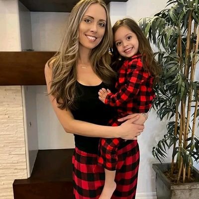 MayaJohn1039934's profile picture. single mom 💐❤️