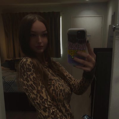 FrayaMonic2's profile picture. •Goddess Fraya• Look at yourself a desperate, thirsty slave, craving a goddess like me! (switch) I also sell regular 💞🫶🏼 https://t.co/g9DW3Gjtdh