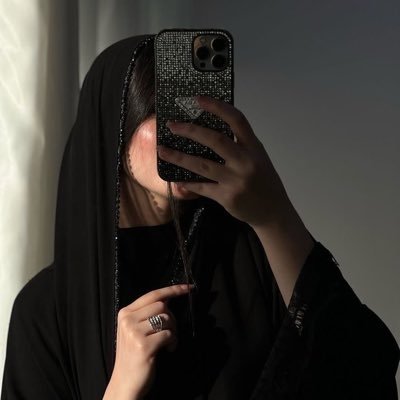 rcwll0's profile picture. - انتِ فتاةََ قويةَ لايهزمكِ احِد 💅