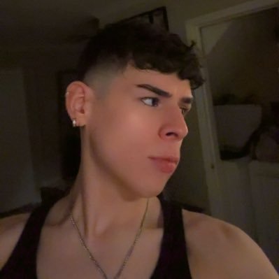 ulises69xx's profile picture. soy la hanna montana