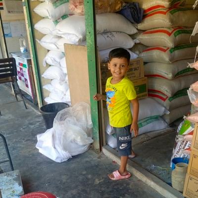 xyznafise's profile picture. It’s okay but