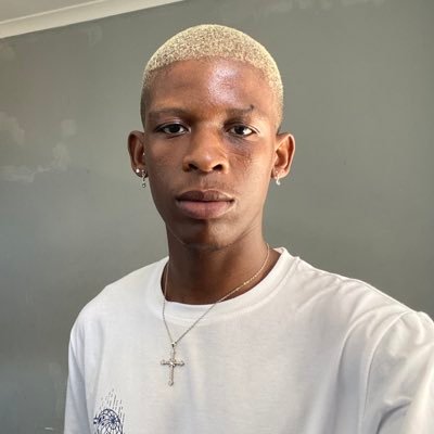 hlabirwa_'s profile picture. just gay