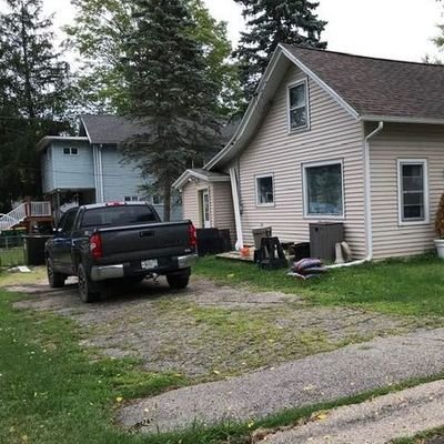 katie_clar63813's profile picture. I want us to be each other’s safe place, where we can talk about anything without fear of being judged.