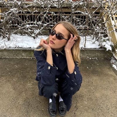 mmiurescere's profile picture. coffee, kdramas and feeling of melancholy addict for life i fear