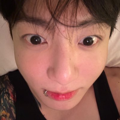 lifegoesonamk's profile picture. #1 bangtan stan lavuga(cc isi) bak ya sardi bana aga ya trnin tam zamanli tassakli mi tassakli best taekook & bangtan collectoru 😋☝️@BTS_twt