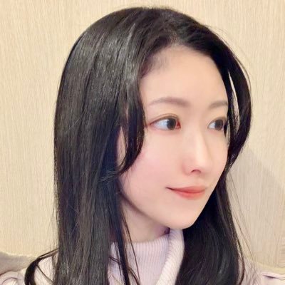 kainushimesu's profile picture. 先天性多発性嚢胞腎と闘う東京から北海道に移住して14年目のDINKS41☃︎イラストや四コマ漫画描いたり絵の講師したりする人( ˘ω˘ )キャンプ旅行外食系多めだけどインドア派🧟‍♀️絶望的な癖毛の飼い主。ほぼ日焼け止めと眉描くだけの雑顔。基本的にいつもリプ下さる方をフォローさせて頂いてます🙇‍♀️大体1日1ポスト